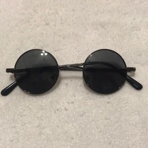 circle shape glasses